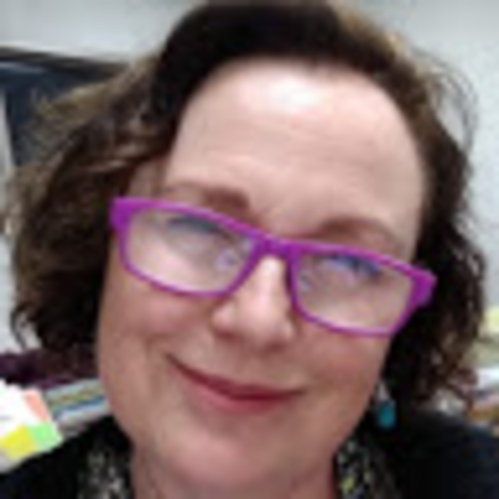 Meet your Posher, Elaine